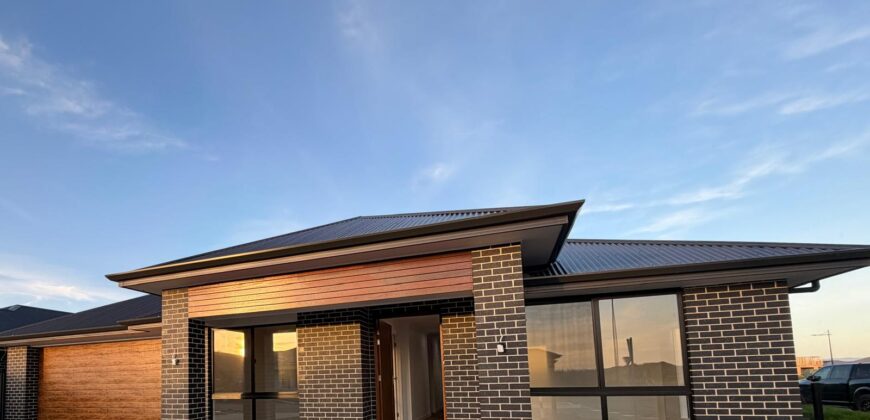 38 Osprey Dr Riverlea Park SA 5120